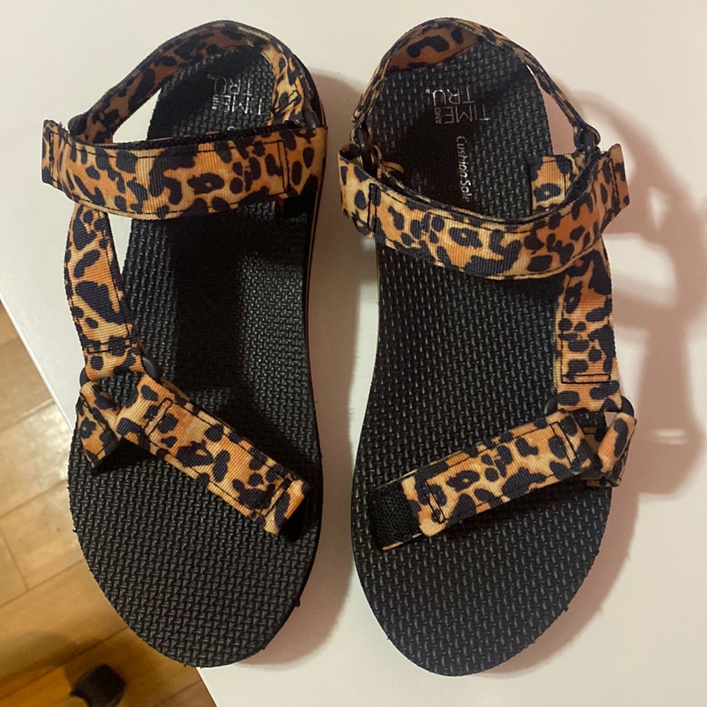 Cheeta Sandals